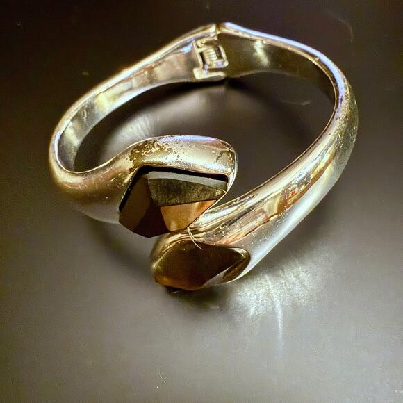 Robert Lee Morris SOHO Smoky Taupe Crystal Silver Bracelet - Picture 5 of 6